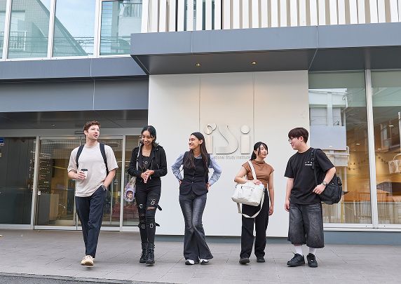 多彩な国籍バランス